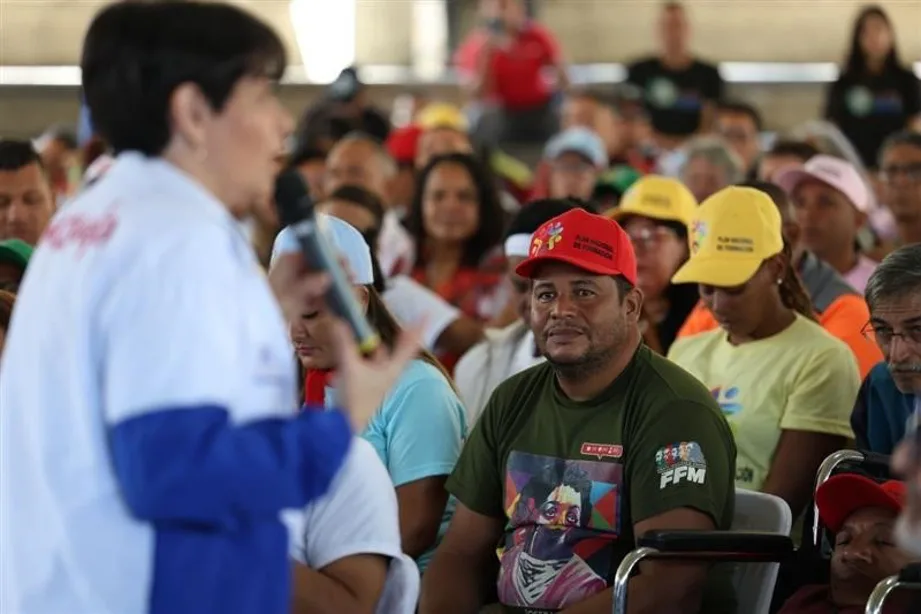 Intervención en encuentro comunitario