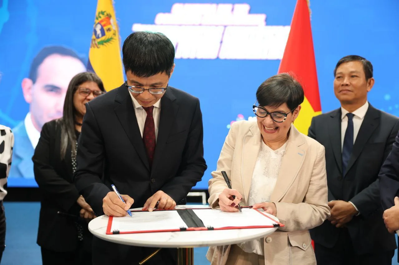 Firma de acuerdos de cooperación