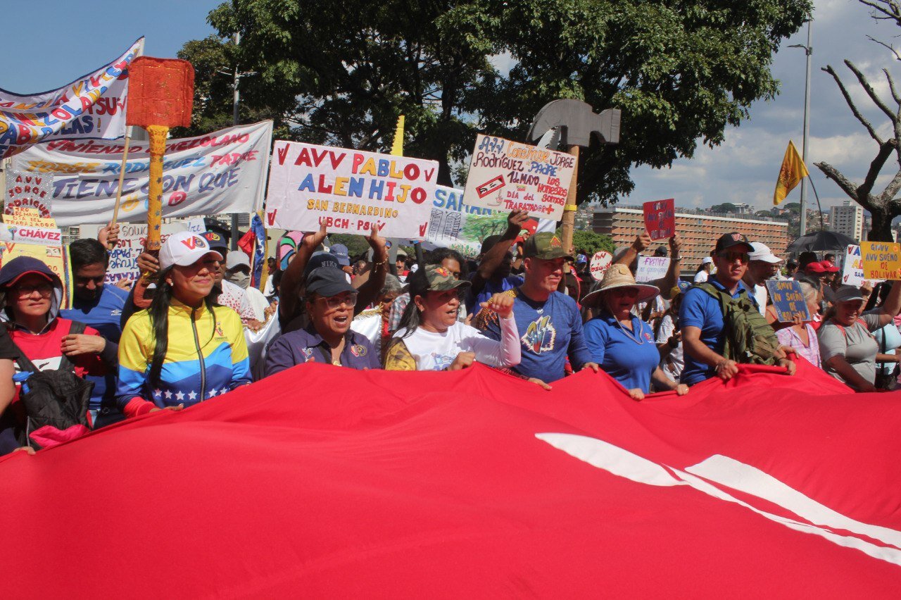 Trabajadores reafirmaron el compromiso con la patria. Foto/ Marcos Mujica