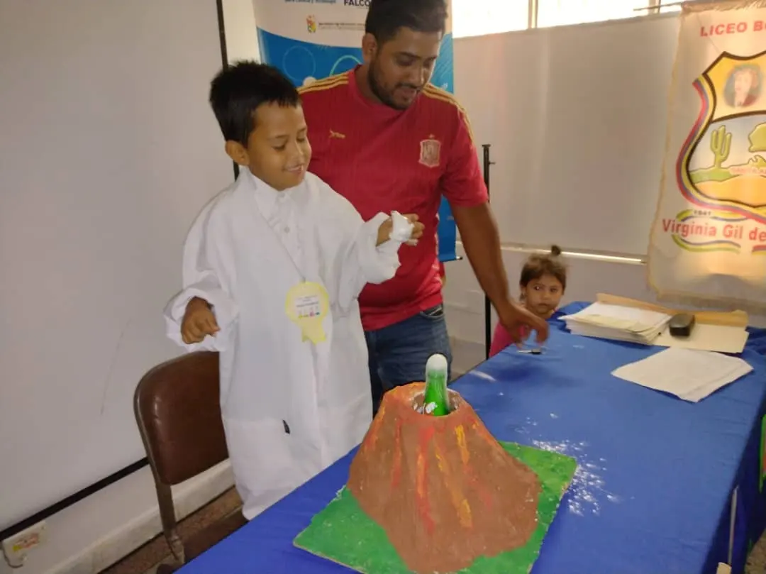 La Universidad de las Ciencias de la Salud "Hugo Chávez Frías", abrió el registro para los bachilleres del país que deseen participar en el programa nacional de estudios e iniciar su formación educativa