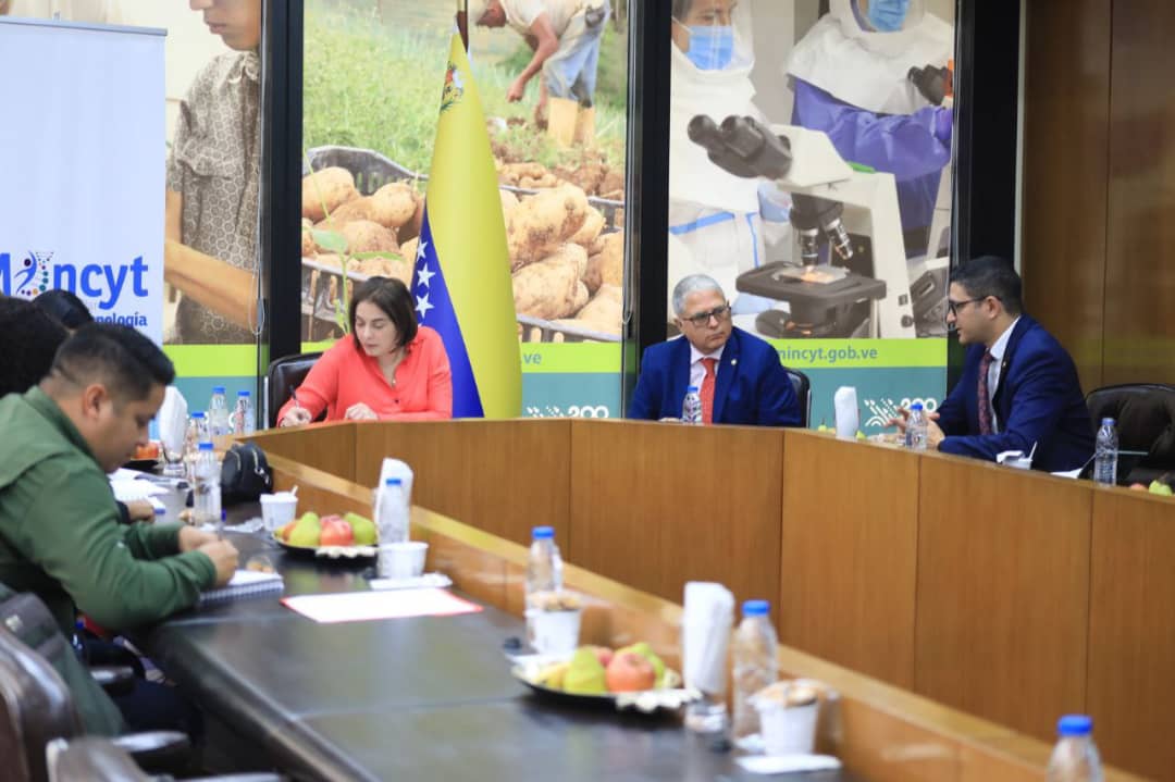 Acuerdan reforzar plan de vacunación en Venezuela junto a OPS y GAVI