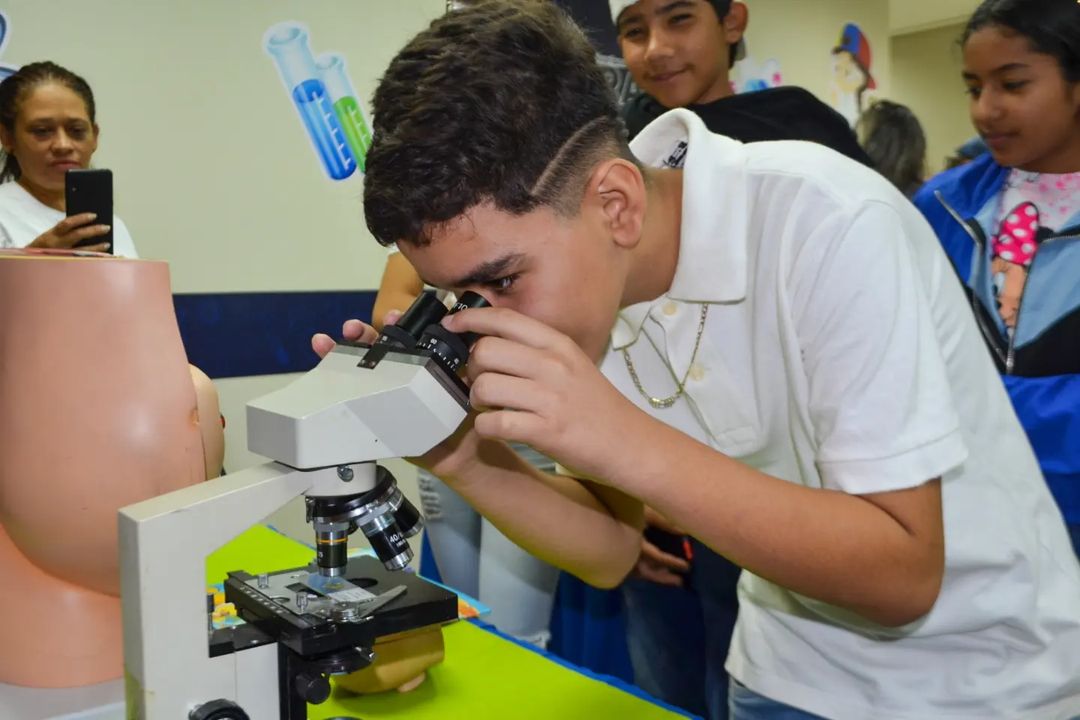 Un total de 38 niños y niñas visitaron este lunes, la Sala de Ciencias “Dra. Anamaría Font”. Fotos Fundacite Lara