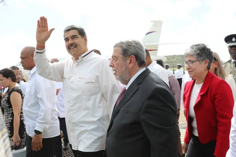 Presidente Maduro: defenderemos los derechos históricos de nuestra Patria