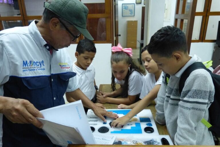 Núcleo de Robótica “Dr. Clemente Herrera” en Aragua inicia actividades de formación para 2024