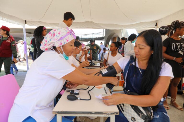 Más de 500 mujeres de Higuerote reciben atención integral en jornada de la Gran Misión Venezuela Mujer