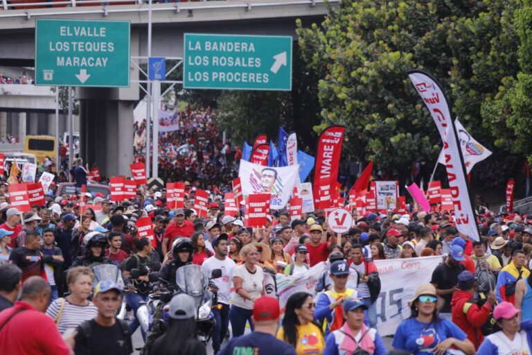 Con masiva movilización el pueblo venezolano conmemoró 20 años de la declaratoria antiimperialista del presidente Hugo Chávez