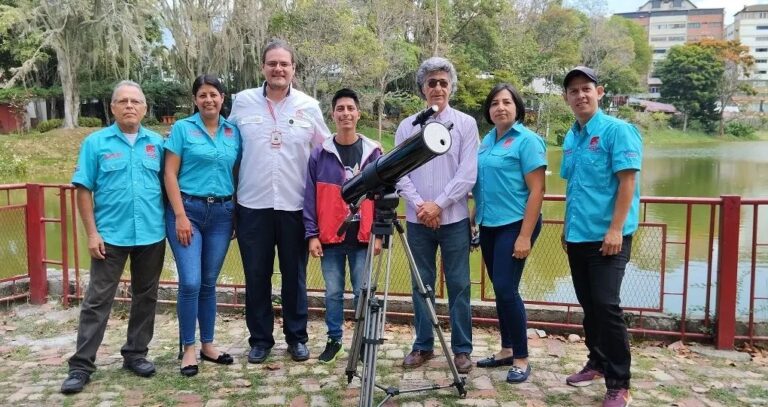 Recuperan telescopio del Museo de Ciencia y Tecnología de Mérida