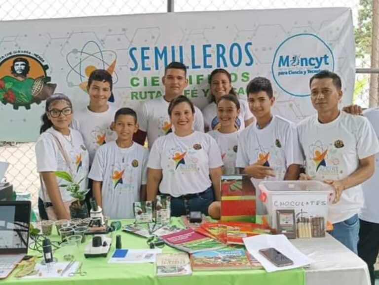 Semilleros científicos de Mérida presentan trabajos productivos en comunidades