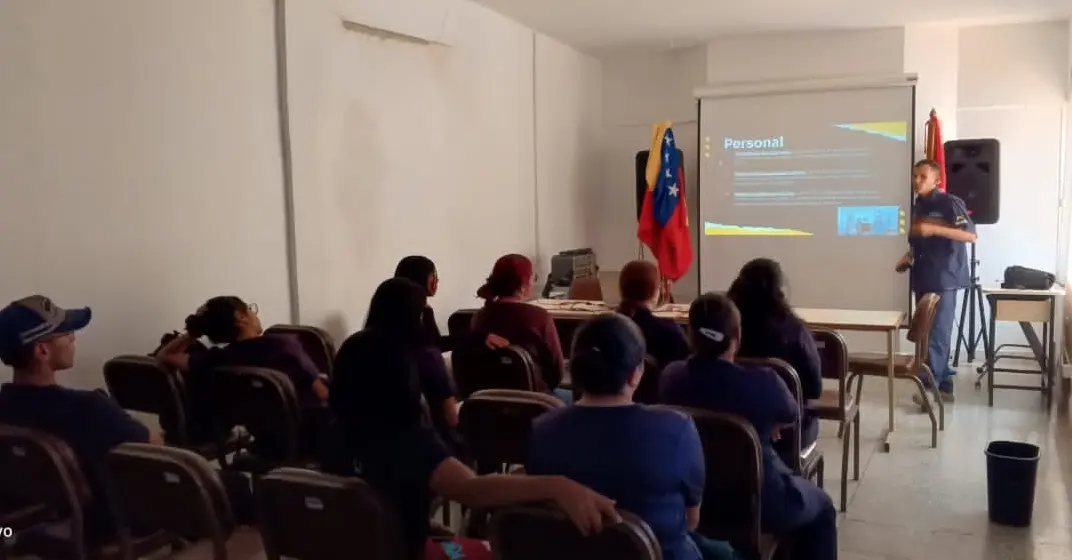 Cayapa Heroica ofrece taller sobre seguridad y protección hospitalaria en Falcón