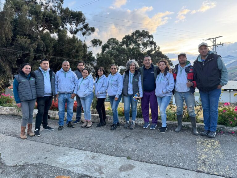 Alianza Científico-Campesina: innovación y biotecnología para la consolidación de la economía comunal