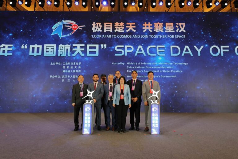 Delegación venezolana participa en reunión con representantes de la Agencia Espacial de China y Celac