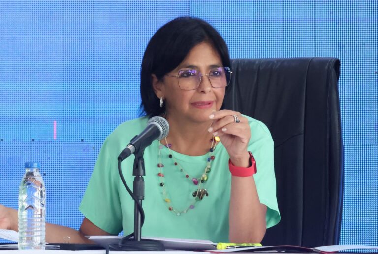 Delcy Rodríguez: El bloqueo debe levantarse definitivamente contra Venezuela