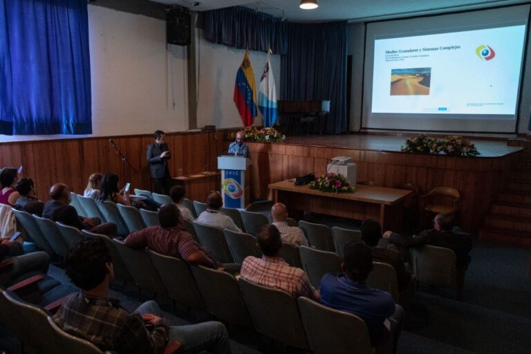 IVIC desarrolla simposio “Potencialidades de la Física para el desarrollo de Venezuela”