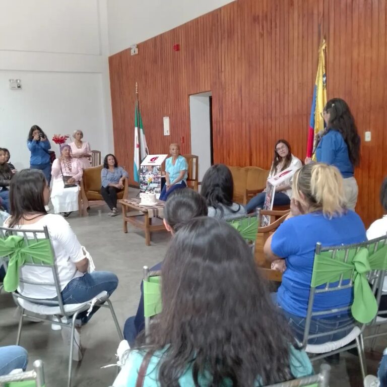 Realizan encuentro “Con Ciencia de la Mujer” en Mérida