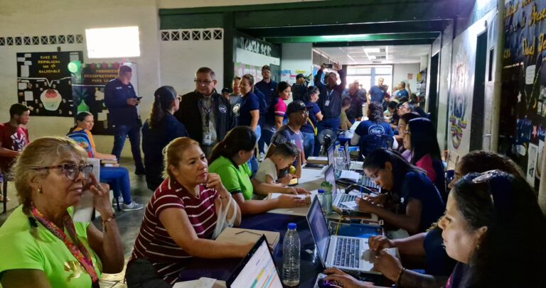 Cantv conectará más de 6 mil hogares con servicio Aba Ultra en Plan de Manzano