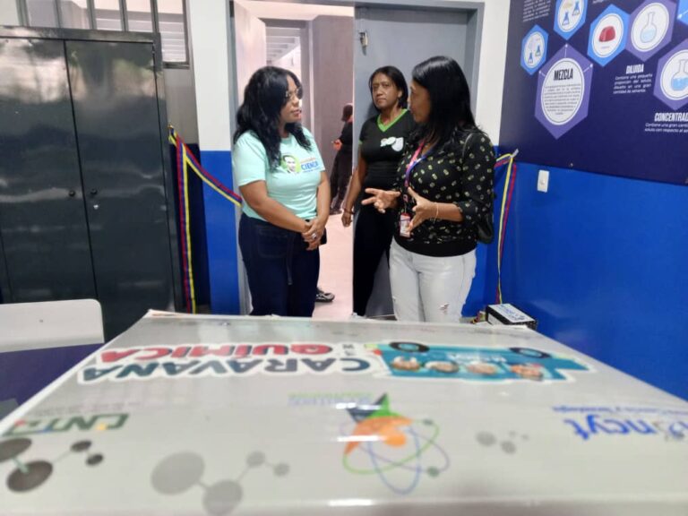 CNTQ inaugura Centro de Recursos para el Aprendizaje de la Ciencia en la parroquia Macarao