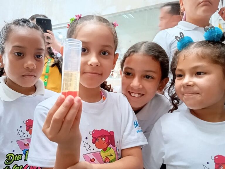 Fundacite Guárico celebra el Día Internacional de las Niñas en las TIC con actividades de Robótica y Química