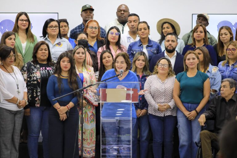 Movimiento Futuro Venezuela construye agenda de trabajo con el Poder Popular