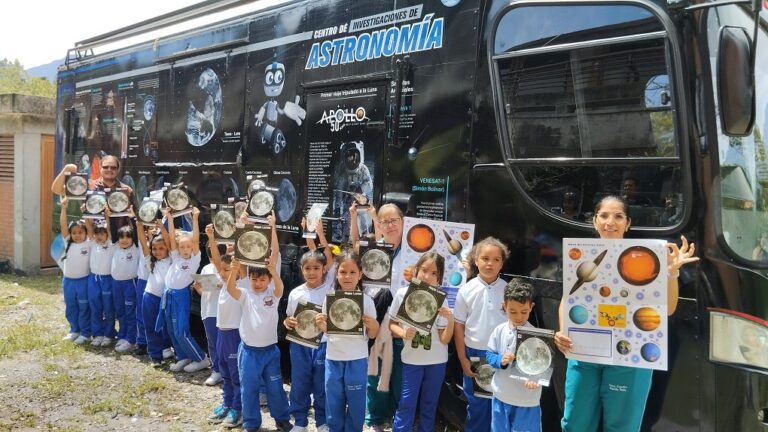Fundación CIDA inició actividades para celebrar el Día Mundial de la Astronomía en Mérida