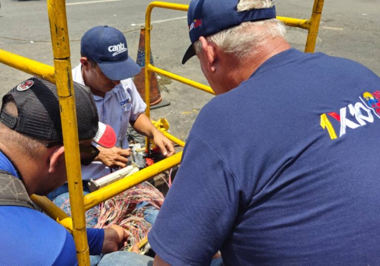 Cuadrillas de Cantv solventan incidencias reportadas a través de VenApp en Caracas