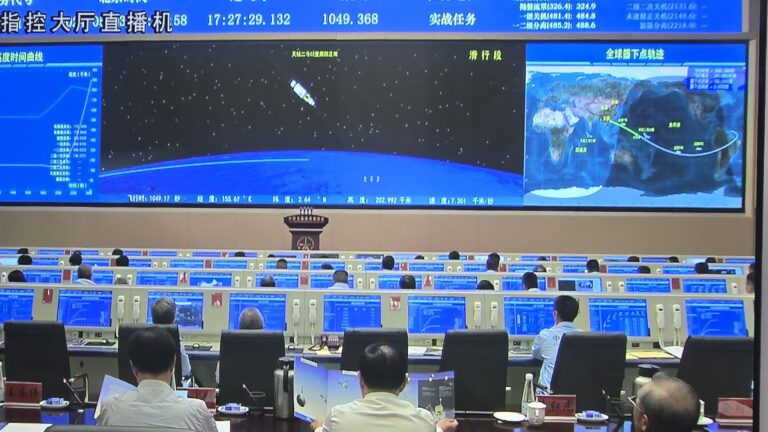 Lanzamiento de la sonda lunar Chang’e-6 constituye un logro para el sistema de ciencia y tecnología de China