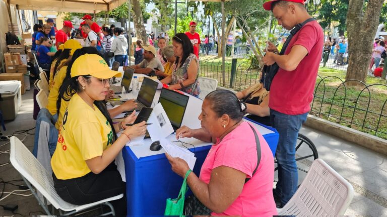 1×10 del Buen Gobierno continúa brindado atención integral al pueblo de Miranda