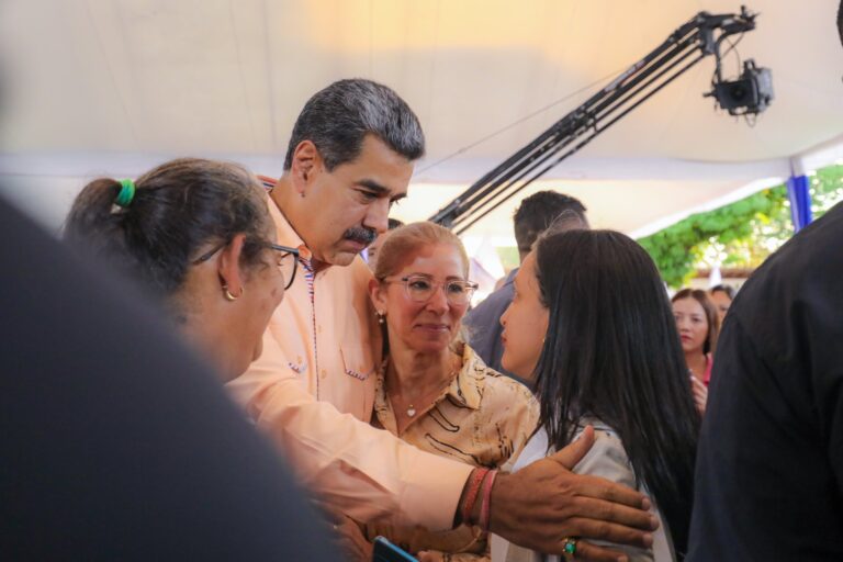 Presidente Maduro destaca importancia de la ciencia y la tecnología para el futuro de la humanidad