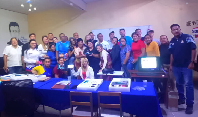 Docentes de Maturín se forman en robótica educativa para fortalecer programa académico