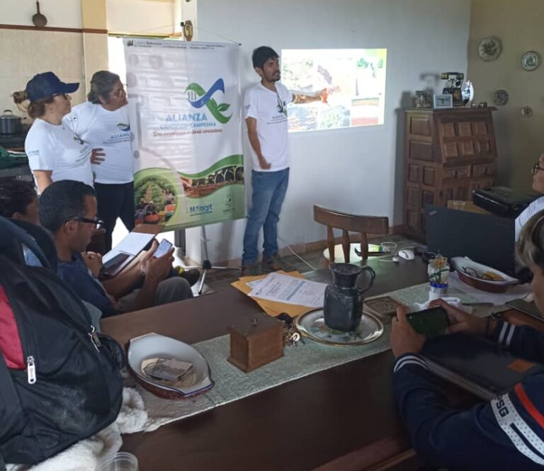 Mincyt promueve agricultura sostenible en La Guaira y Miranda