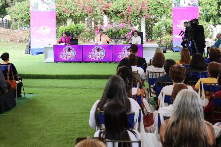 Gobierno Bolivariano financia proyectos de investigación científica liderados por mujeres