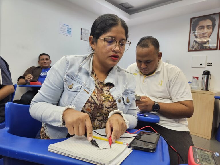 Fundación CENDIT y Cantv impulsan desarrollo tecnológico junto al poder popular