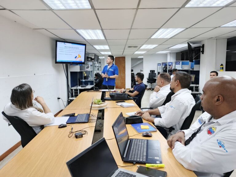 Suscerte ofrece curso sobre seguridad en sistemas de información a trabajadores del INTT
