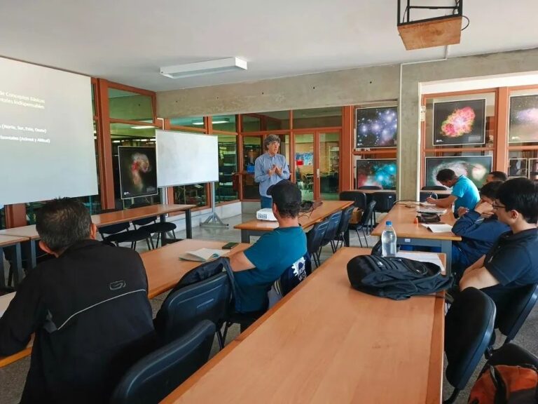 Fundación CIDA imparte taller a jóvenes aspirantes a asistentes científicos