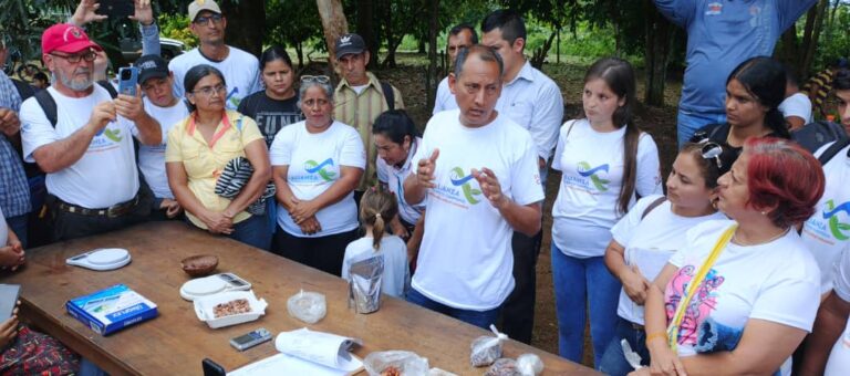 Avanza plan de Formación de la Red Científica y Tecnológica de Cacao a productores de Barinas