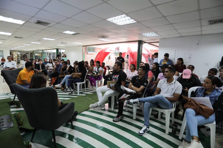 Realizan Congreso Nacional Juventud Emprendedora en Miranda
