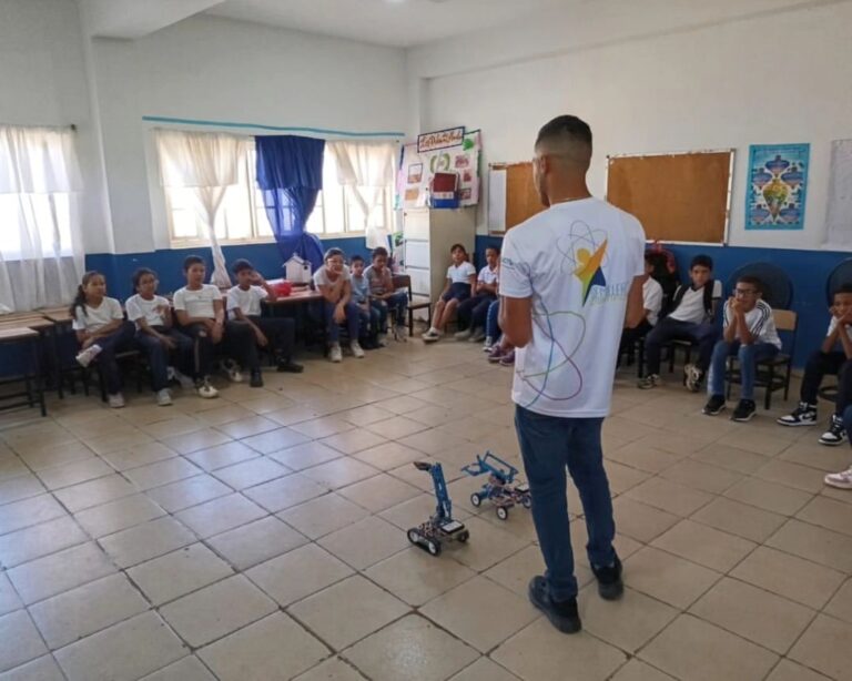 451432151_394813626424467_9013777659891003555_n