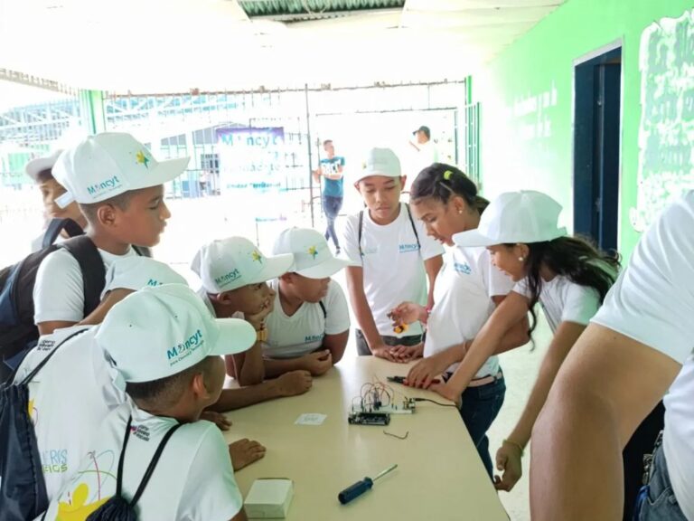 Ciclo formativo sobre ciencia y tecnología reforzó conocimientos de 180 niños y niñas de Apure