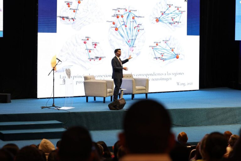 Especialista Andrés Vega comparte las bases neurobiológicas del trastorno del espectro autista