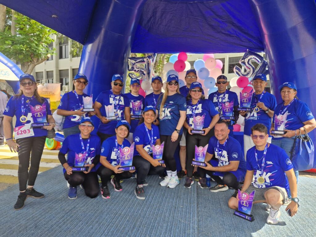 GSdo1FOWIAADNda