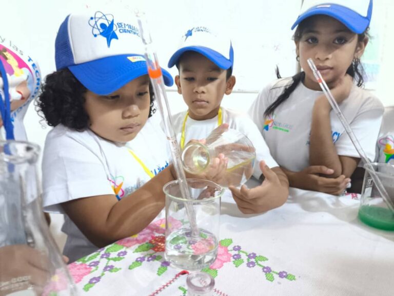 Ruta Científica fortalece conocimientos de estudiantes de Amazonas