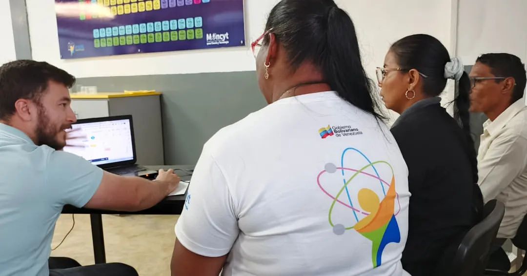Personal de Fundacite La Guaira se capacitan en el uso de herramientas tecnológicas