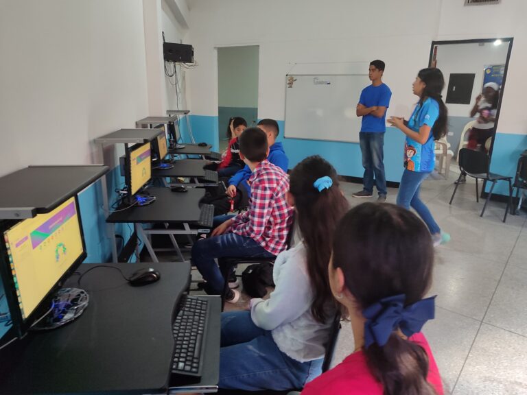 Infocentro promueve el desarrollo digital de niños y jóvenes del estado Táchira