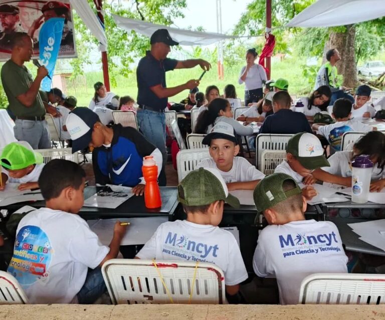 En Barinas exploran la biodiversidad desde la polinización y la agricultura