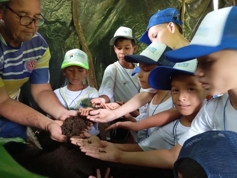 Vacaciones Científicas y Tecnológicas deleitan a niños y niñas de Venezuela