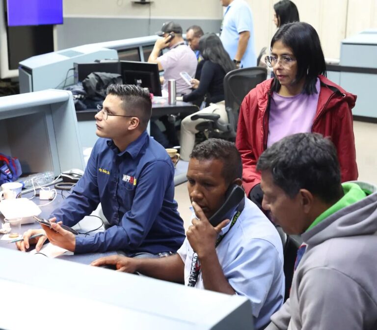 Vicepresidenta Delcy Rodríguez supervisó recuperación del SEN desde el Centro de Despacho de Guayana