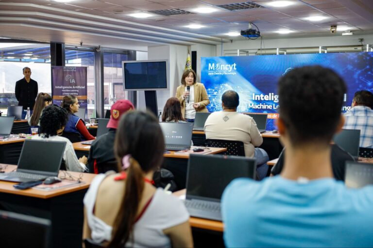 Mincyt inició curso teórico-práctico «Inteligencia Artificial: Machine Learning y Deep Learning»