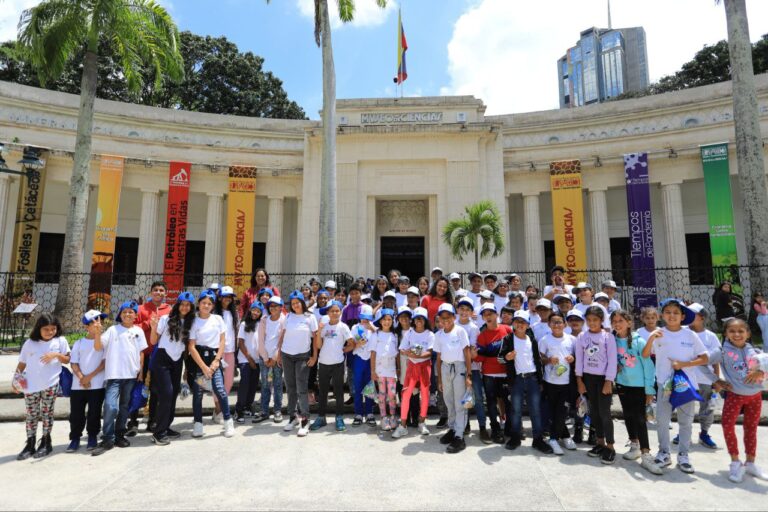 Más de 80 niños y niñas exploran el Museo de Ciencias como parte del Plan Vacaciones Científicas y Tecnológicas 2024