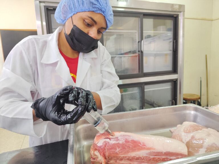 Fundación Ciepe dictó curso sobre elaboración de productos cárnicos
