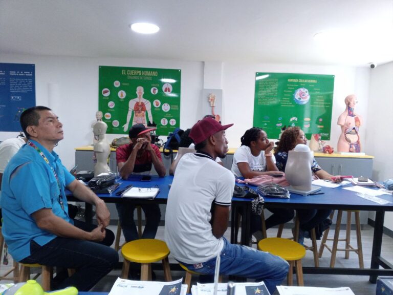 CNTQ capacita a personal del Centro Didáctico para la Enseñanza de las Ciencias de Miranda