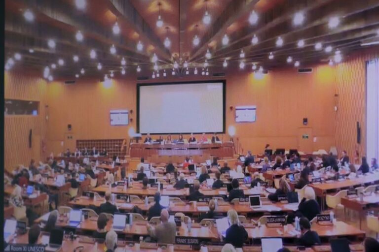 Unesco debate sobre bioética, biología sintética, salud mental y exploración espacial